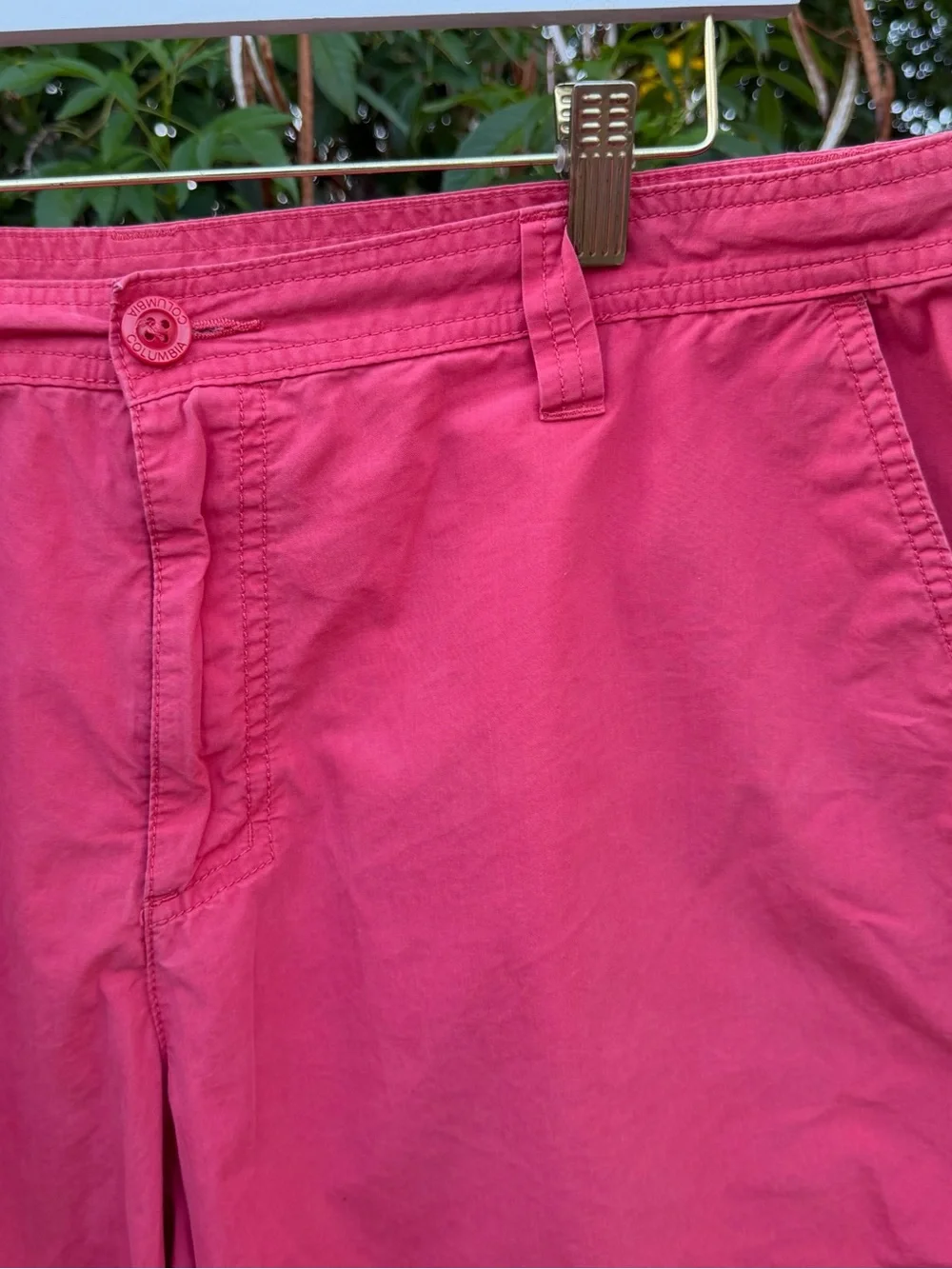 Columbia Men's red Casual regular fit Shorts size 38W